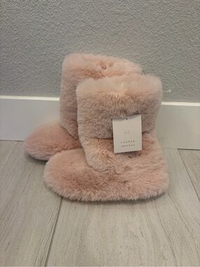 Kohl's LC Lauren Conrad Blush Pink Faux-Fur Women's Slipper Boots